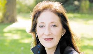 AVT_Mary-Relindes-Ellis_4406